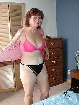 big pussy gilfs in lingerie