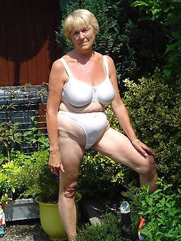 granny naked gone away from seduction